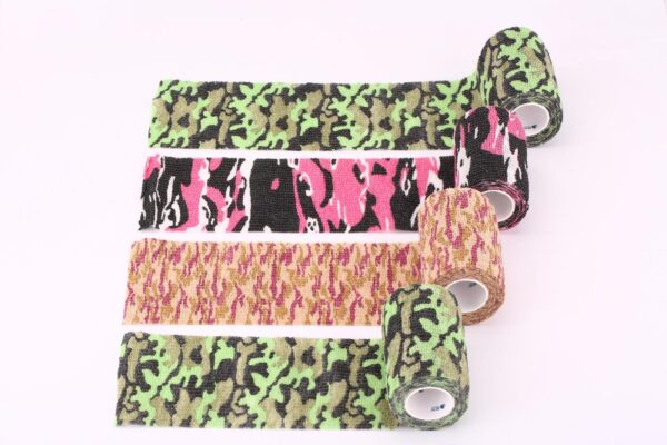 Bitterant-containing Elastic Bandage for Animals