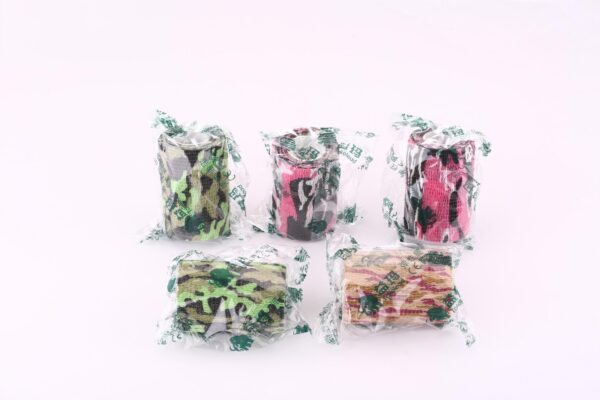 Bitterant-containing Elastic Bandage for Animals