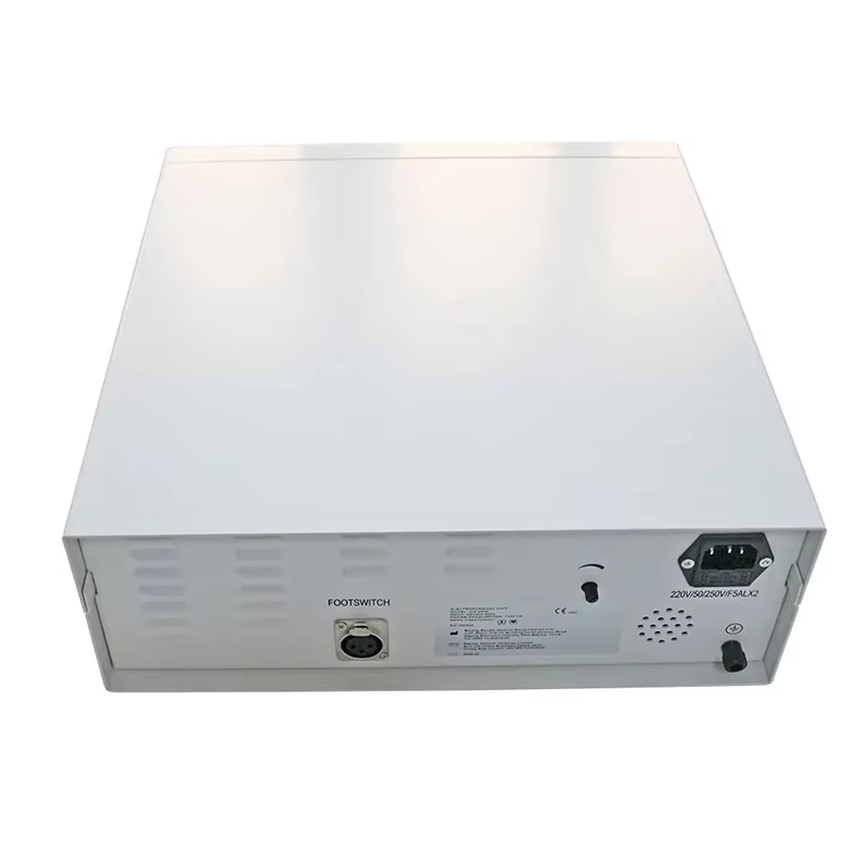 ES5 rear panel - footswitch connector, mains inlet marked 220V with F5AL fuses, CE mark and equipotential earth stud