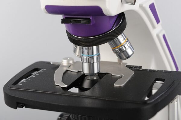 IWA-TB01 Trinocular Biological Microscope